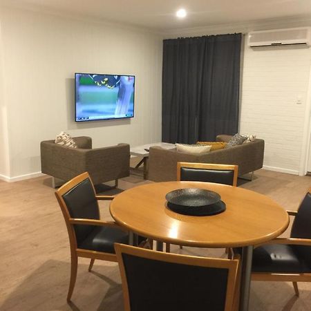 Intown Apartments Geraldton Extérieur photo