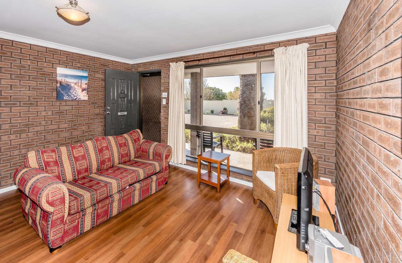 Intown Apartments Geraldton Extérieur photo