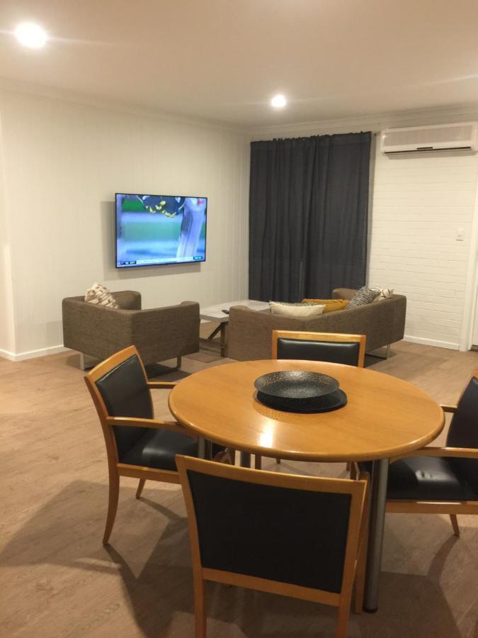 Intown Apartments Geraldton Extérieur photo